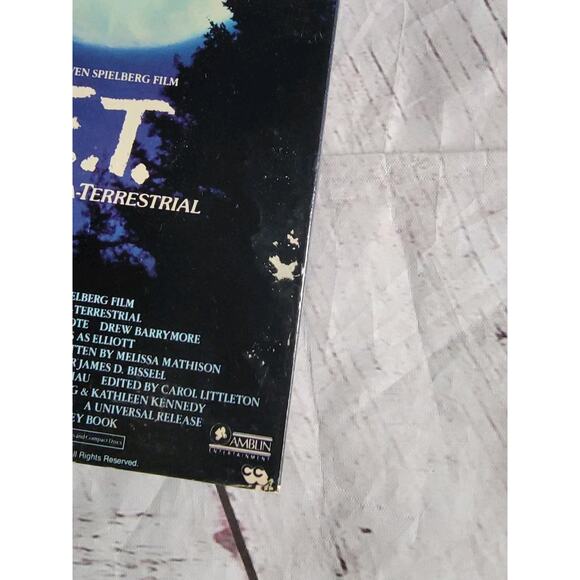 E.T. The Extra-Terrestrial VHS Tape 1988 Classic Sci Fi Family Movie Green Spool - Picture 8 of 8